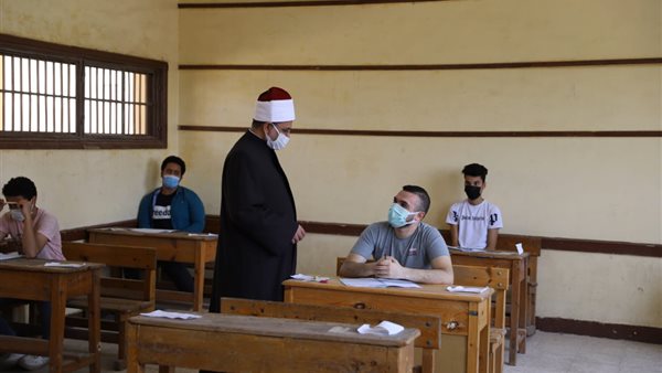 تفقد لجان الامتحانات