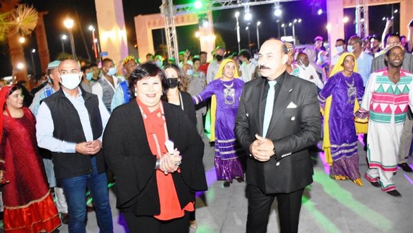 جولة وزيرة الثقافة