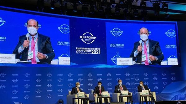 جانب من فعاليات المنتدى