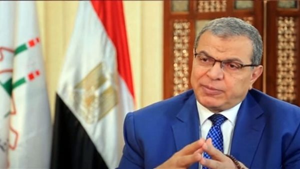 وزير القوى العاملة