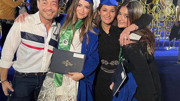 ليلى احمد زاهر رفقة