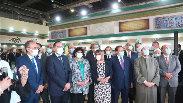 رئيس الوزراء يفتتح