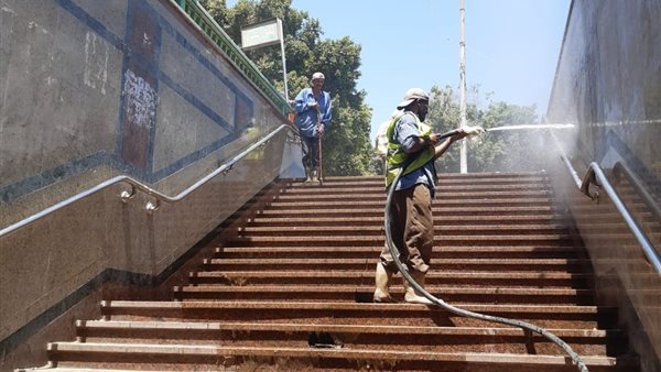 جانب من اعمال النظافة