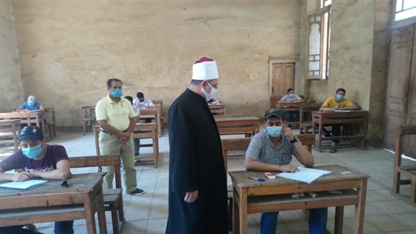 رئيس قطاع المعاهد