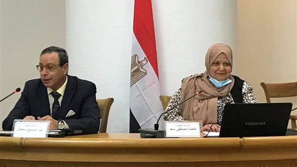 جانب من الندوة 