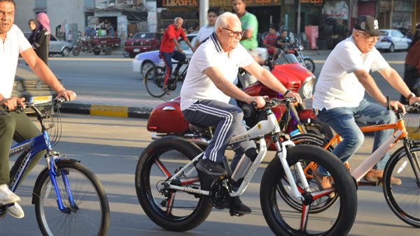 مشاركة المحافظ بالماراثون