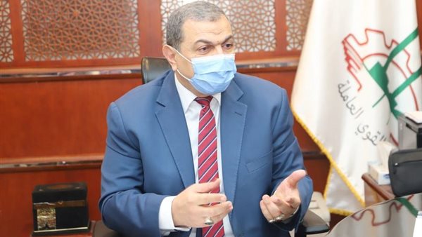 وزير القوى العاملة