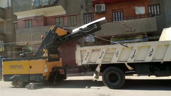 جانب من اعمال النظافة