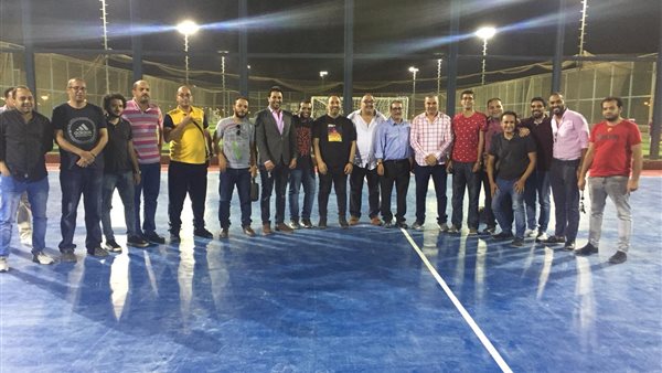 الزملاء فى نادي النادى