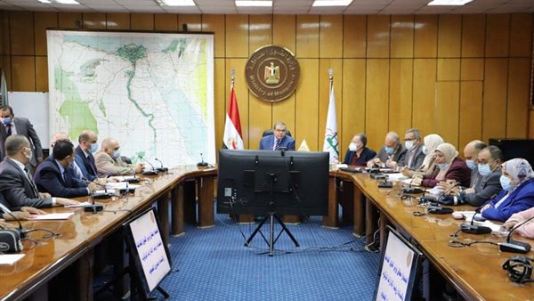 وزير القوى العاملة