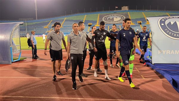 الشناوى يخرج مصابا