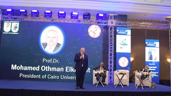 رئيس جامعة القاهرة