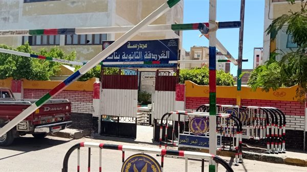 احدى لجان الثانوية