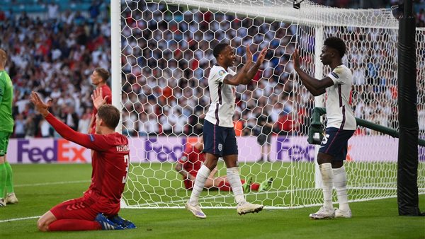 إنجلترا ضد الدنمارك