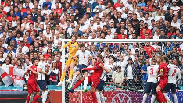 إنجلترا ضد الدنمارك