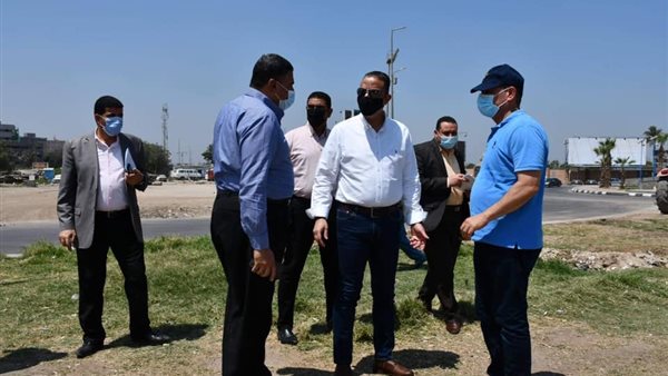 محافظ الفيوم خلال