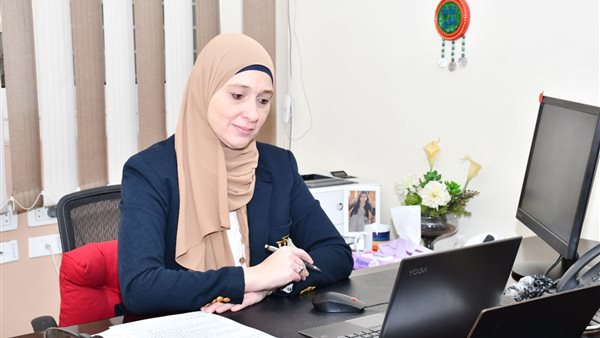 الدكتورة منى عصام