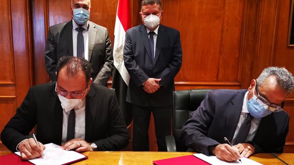 جانب من مراسم التوقيع