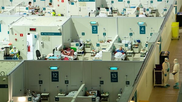 فيروس كورونا يتفشى