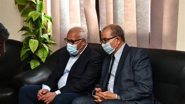 محافظ بورسعيد خلال