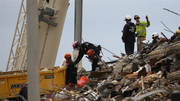 جانب من عمليات الانقاذ