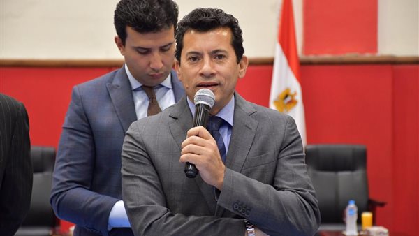 أشرف صبحي وزير الشباب