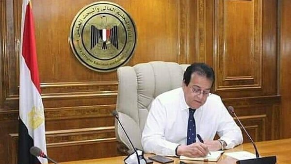 خالد عبدالغفار وزير