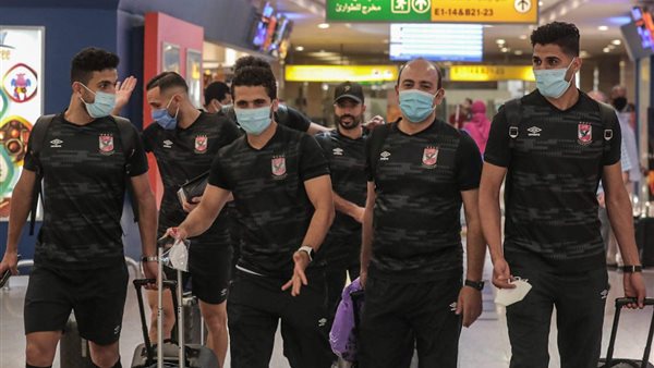 وصول الاهلى للمطار