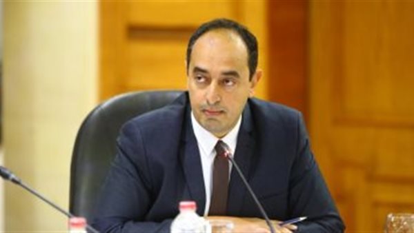 دكتور عمرو عثمان