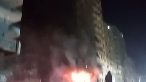 جانب من الحريق