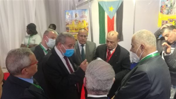 وزير التموين بالمعرض